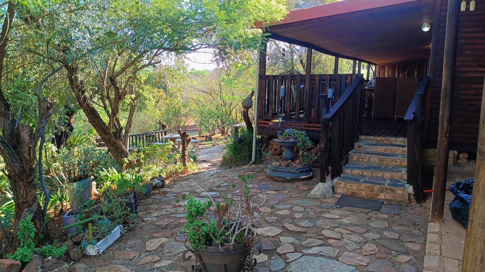 Koinonia Bush Lodge Hartbeespoort Esterno foto
